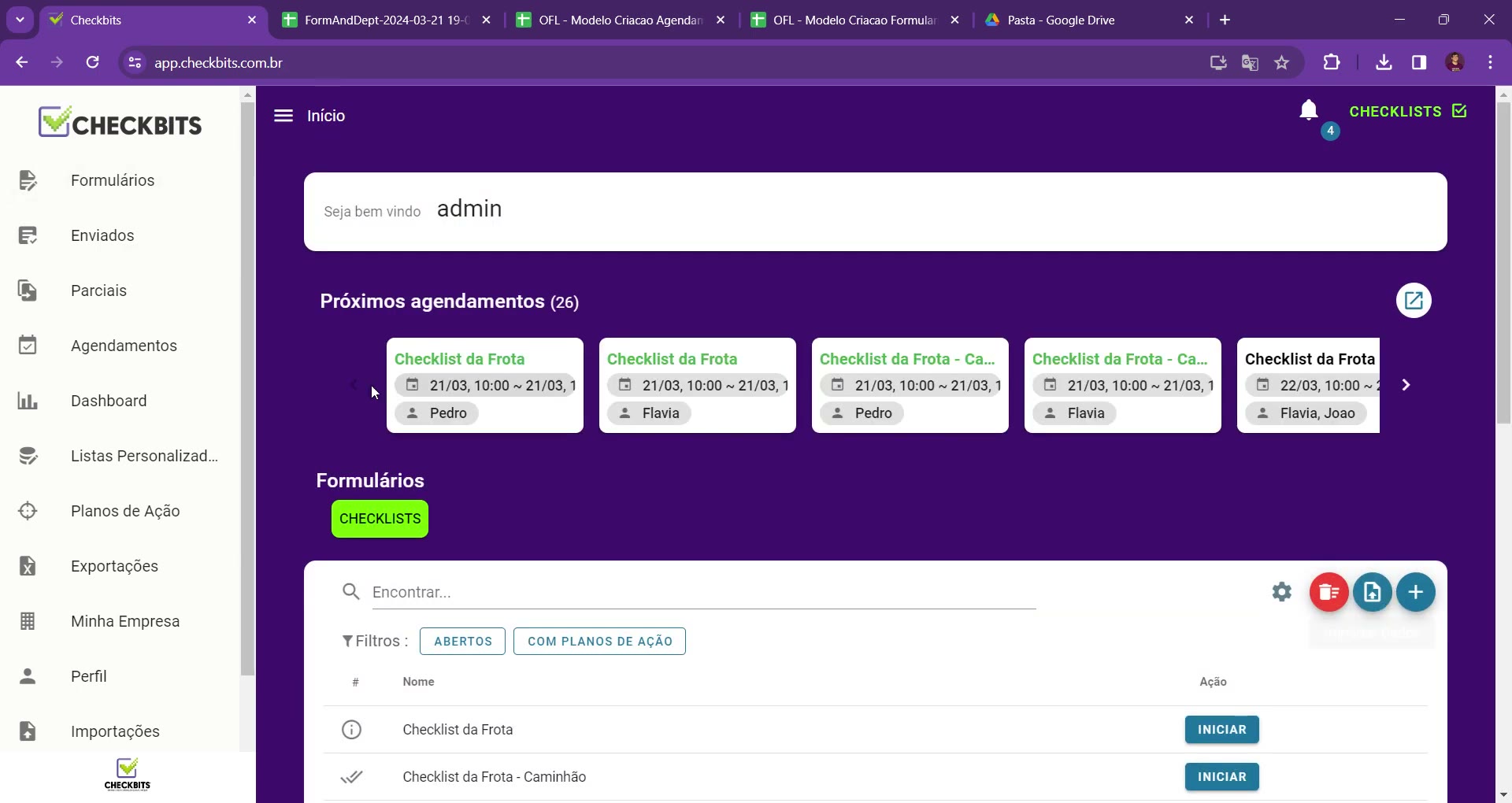 Tela inicial do Checkbits com a aba Formulários e a lista de checklists