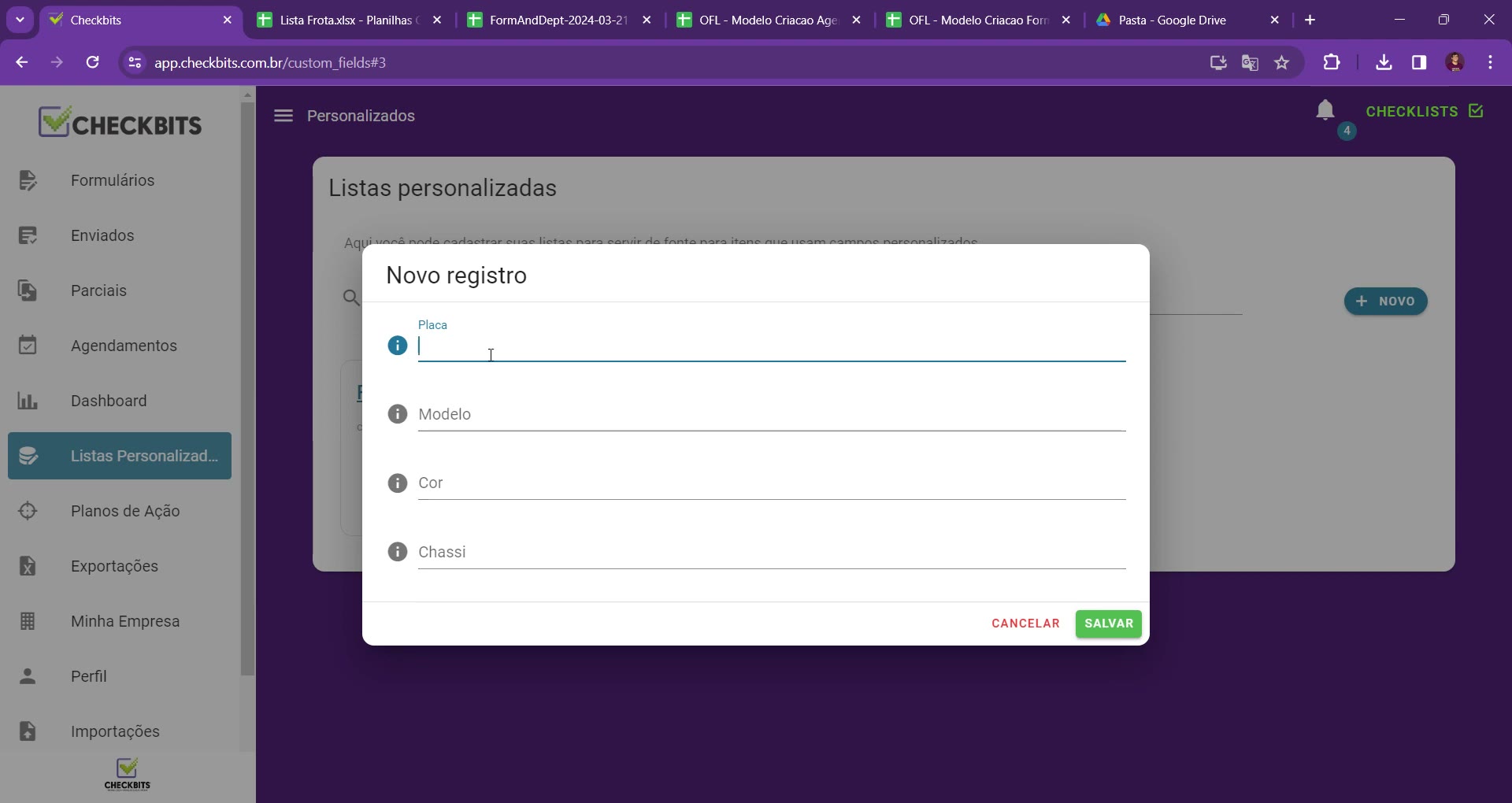 Modal Novo registro com os campos placa, modelo, cor e chassi
